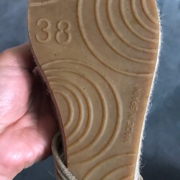 Fabiolas Tan Suede Tie-up Espadrilles, size 7 1/2 - Picture 2 of 13